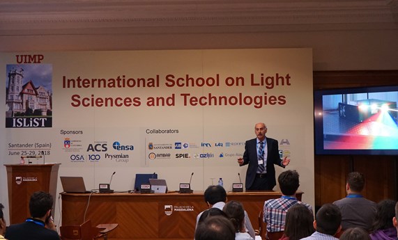 La Escuela Internacional de Ciencias de la luz y tecnologías contará con la participación de la Premio Nobel Donna Strickland