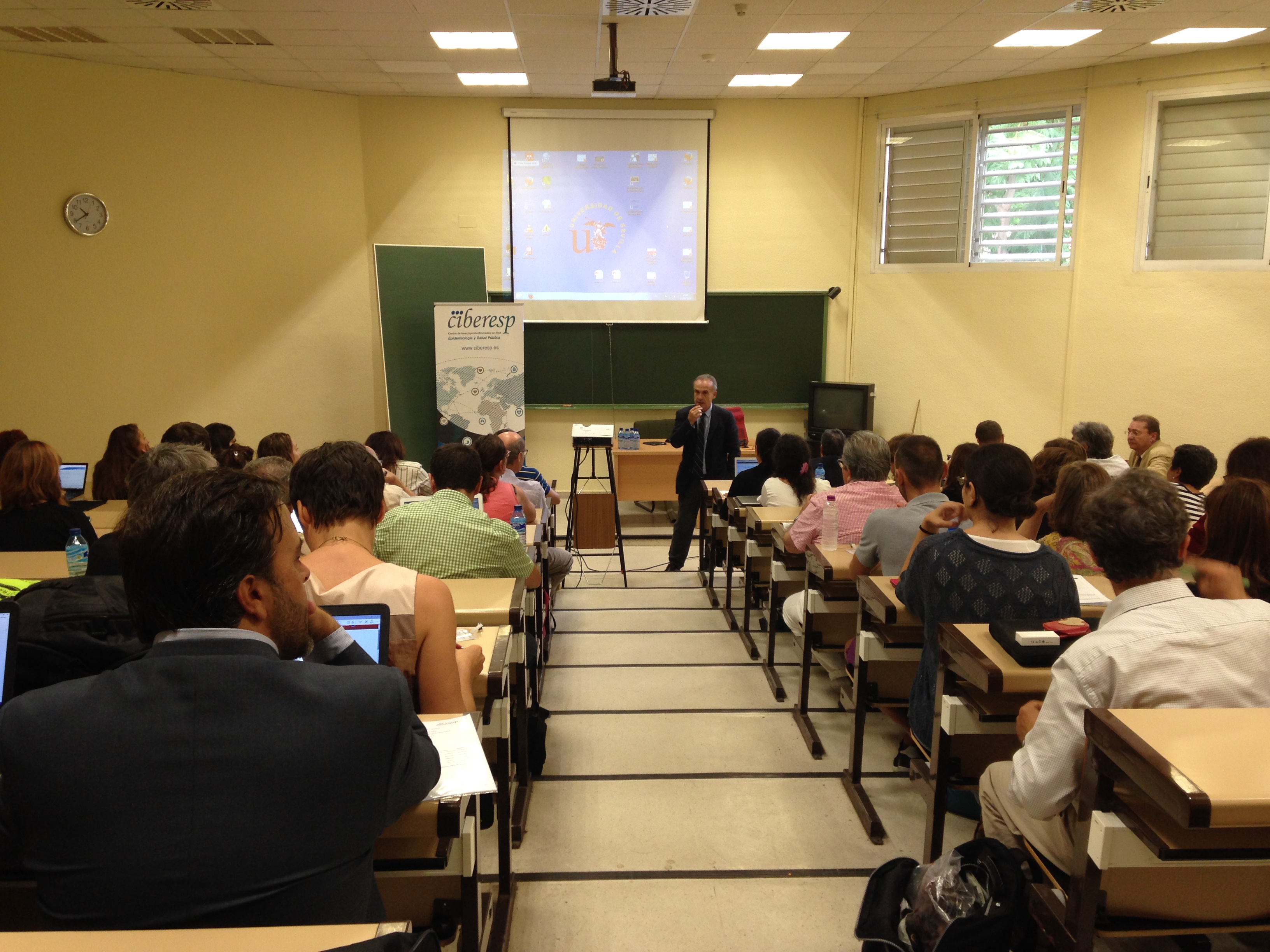 Los investigadores expusieron sus avances en la Jornada Científica del CIBERESP